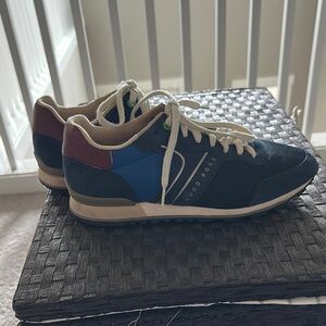 Hugo Boss Men's Blue and Navy Sneakers